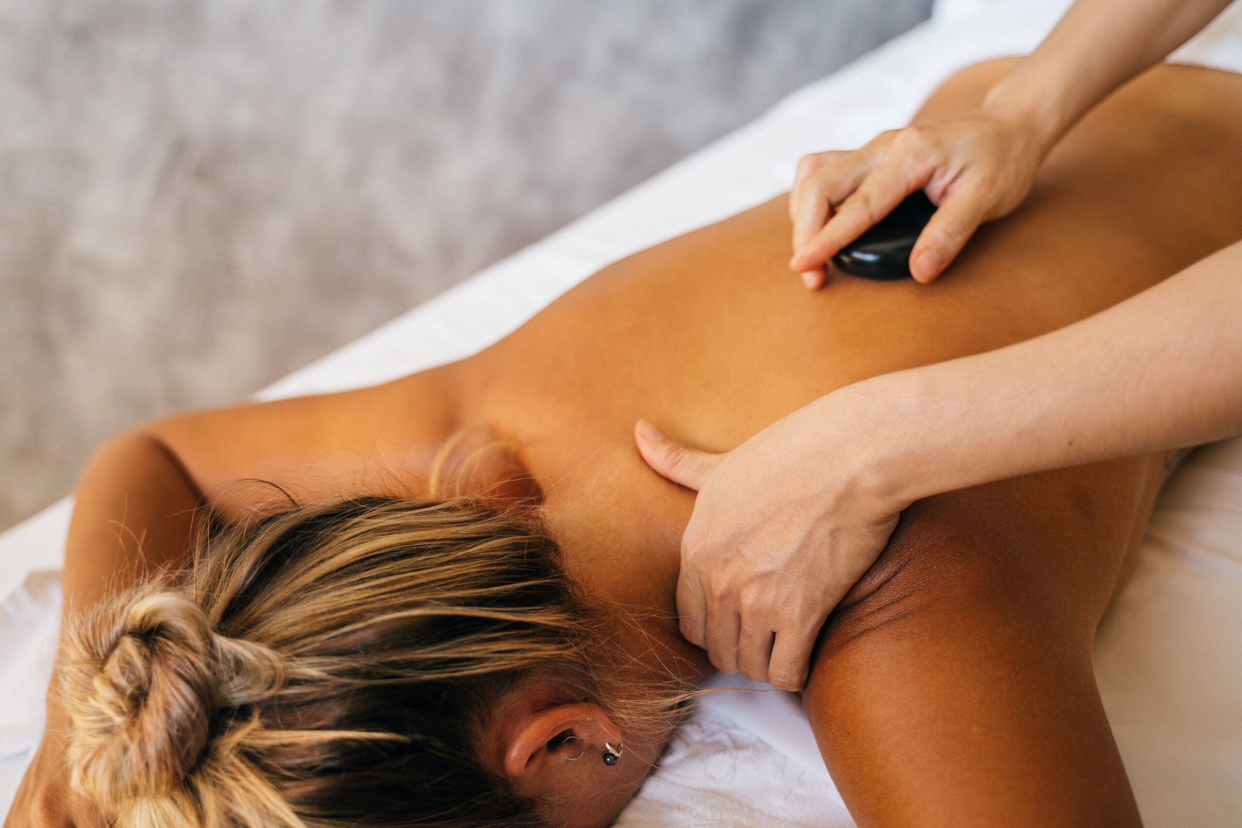 Hot stone massage a Gorizia